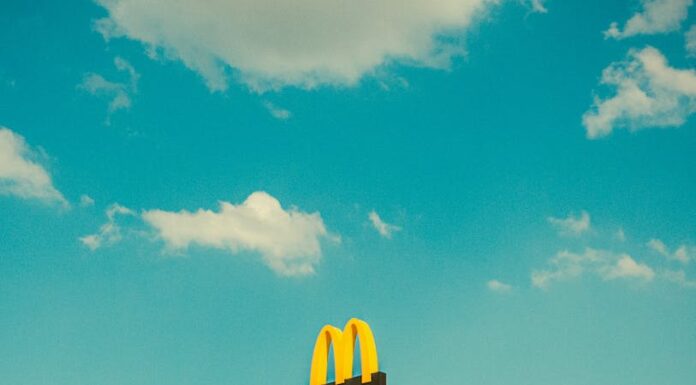 Ile zarabiają w Mc Donald? Ile zarabiają w Mc Donald?