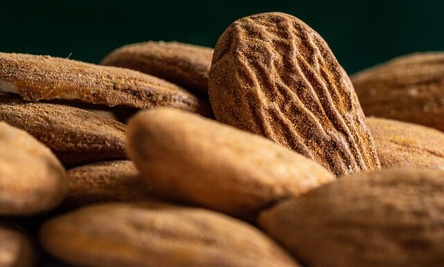 Czym wypełnić bruzdy z rurami?