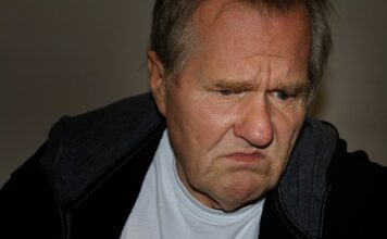 Czym szlifować metalowe futryny? Czym szlifować metalowe futryny?