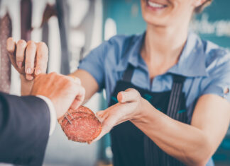 Dlaczego warto zainwestować w hostessy? Dlaczego warto zainwestować w hostessy?